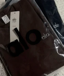 alo yoga clothes near me